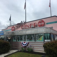 Photo taken at Tilt&amp;#39;n Diner by Becca s. on 6/16/2019