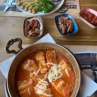 Foto scattata a Lazvegaz Restaurant da Özgeee il 5/17/2022