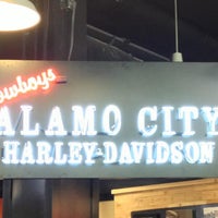 Foto diambil di Alamo City Harley-Davidson on the Riverwalk oleh Alamo City Harley-Davidson on the Riverwalk pada 10/3/2013