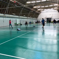 รูปภาพถ่ายที่ Badminton na Výstavišti โดย Petr K. เมื่อ 2/21/2018