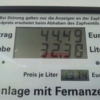 Photo taken at Shell Tankstelle by Hannes S. on 6/15/2013