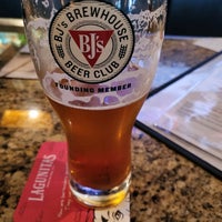 Photo taken at BJ&amp;#39;s Restaurant &amp;amp; Brewhouse by Nate M. on 3/31/2023