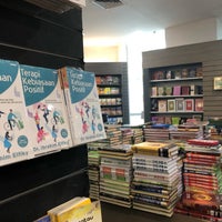 Photo taken at Gramedia by Uci on 8/7/2019