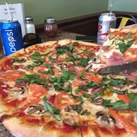 7/3/2017에 Spyridon K.님이 Italian Express Pizzeria에서 찍은 사진