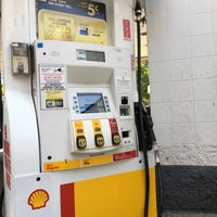 Photo taken at Shell by Jemillex B. on 7/17/2017