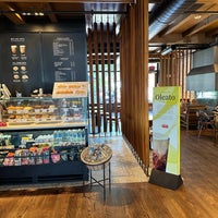 Photo taken at Starbucks by Jemillex B. on 7/29/2023
