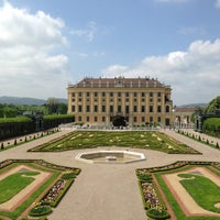 Photo taken at Schönbrunn Palace by Harri R. on 5/4/2013