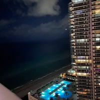 1/31/2023 tarihinde Abdulaziz ..ziyaretçi tarafından Terrazas at Hyde Hollywood - 9th Floor @ Hyde Resort'de çekilen fotoğraf