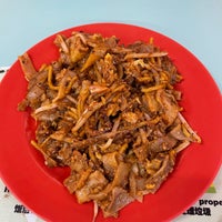 Photo taken at Outram Park Fried Kway Teow Mee by Eric T. on 11/29/2023