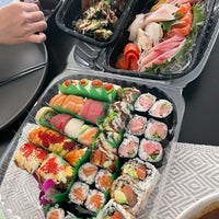 8/16/2022 tarihinde Eric T.ziyaretçi tarafından Sushi Zone'de çekilen fotoğraf