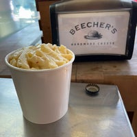 Photo taken at Beecher&amp;#39;s Handmade Cheese by Eric T. on 8/28/2022