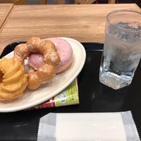 Photo taken at Mister Donut by 具 on 10/3/2020