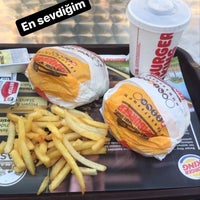 Photo taken at Burger King by Muzaffer Ö. on 9/29/2021