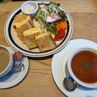 Photo taken at Nagisa Bashi Cafe by Shin (. on 3/22/2024