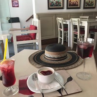 Foto scattata a Ada Cafe &amp;amp; Restaurant da Serdar Ö. il 8/26/2018