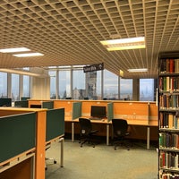 Photo taken at University of Glasgow Library by Khalid on 6/21/2023
