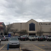 Photo taken at Nordstrom Saint Louis Galleria by Eman A. on 4/11/2013