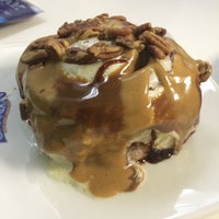 Photo taken at Cinnabon by Юля😜 on 3/26/2016