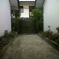 Review Aula SMA N 9 Manado