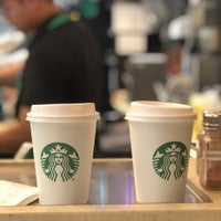 Foto tirada no(a) Starbucks por Bandar em 7/6/2019