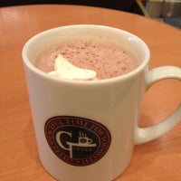 Foto scattata a G-Style Cafe da tad u. il 12/14/2012