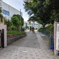 Photo taken at 大田区立馬込小学校 by aki y. on 7/10/2022