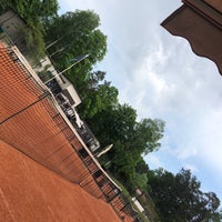 Photo taken at Kalastajatorpan tennisklubi by Karl W. on 5/23/2018
