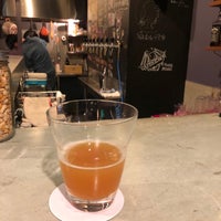 Photo taken at Tap Beer Club VEND by Adam A. on 7/4/2020