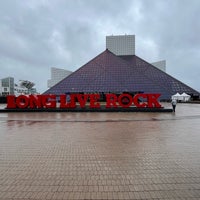 รูปภาพถ่ายที่ Rock &amp;amp; Roll Hall of Fame โดย Mark A. เมื่อ 12/18/2023
