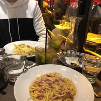 Photo taken at Pizza Vesuvio by Natalia Ł. on 12/7/2019