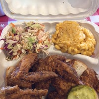 Photo taken at Hot Chicken Takeover by Adriana R. on 2/9/2019