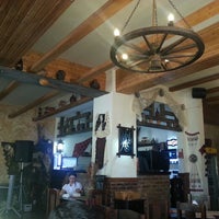 Caru Cu Flori Restaurant