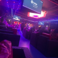 รูปภาพถ่ายที่ Bamboo Lounge โดย Yousef เมื่อ 12/24/2021