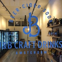 Foto scattata a J&amp;amp;B Craft Drinks da J&amp;amp;B Craft Drinks il 1/25/2019