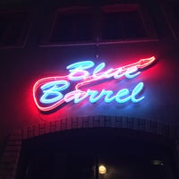 10/15/2017 tarihinde John P.ziyaretçi tarafından Blue Barrel Bar'de çekilen fotoğraf