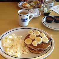 Foto tomada en IHOP Juriquilla  por Augusto R. el 5/4/2013