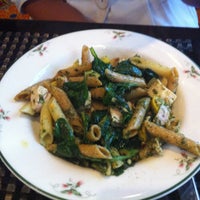 Das Foto wurde bei Nicolino&amp;#39;s Italian Restaurant von Stephen B. am 4/11/2013 aufgenommen