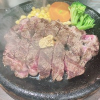 Photo taken at Ikinari Steak by HIROAKI on 12/25/2023