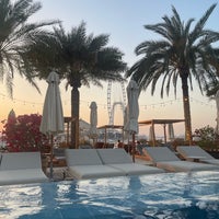 Photo taken at DoubleTree by Hilton Dubai - Jumeirah Beach by Abdulelah on 4/19/2024