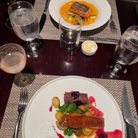 Foto diambil di 2941 Restaurant oleh Becca M. pada 9/2/2023