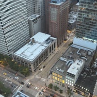 Foto diambil di Chicago Marriott Downtown Magnificent Mile oleh Ali pada 6/12/2022