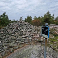 Photo taken at Kasavuori - Kasaberget - muinaismuisto by Tapio T. on 9/30/2021