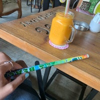 Foto diambil di CoffeeShop Company oleh Lorina R. pada 8/25/2019