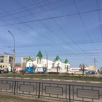 Photo taken at остановка &amp;quot;Шлихтера&amp;quot; by Фуня Т. on 4/12/2016