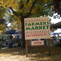 รูปภาพถ่ายที่ Northeast Minneapolis Farmers Market โดย Northeast Minneapolis Farmers Market เมื่อ 8/11/2013