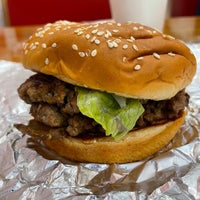 Photo taken at Five Guys by Kaito T. on 5/15/2021