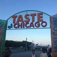 Photo taken at Taste Of Chicago Cooking Corner by Gary W. on 7/15/2013