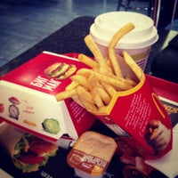 Photo taken at McDonald&amp;#39;s by 💞Елена М. on 4/25/2013