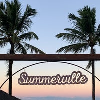 รูปภาพถ่ายที่ Summerville Beach Resort โดย Luciano S. เมื่อ 7/29/2022