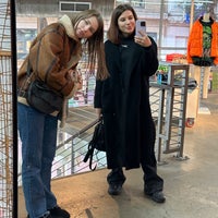 Photo taken at Urban Outfitters by Mariana S. on 2/1/2023